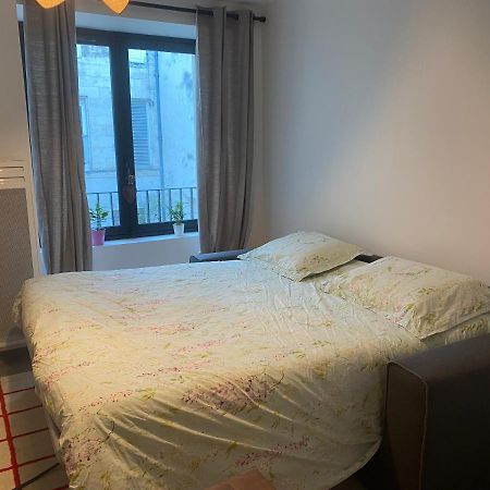 Joli Petit Nid Douillet En Centre Ville La Rochelle  Exteriör bild