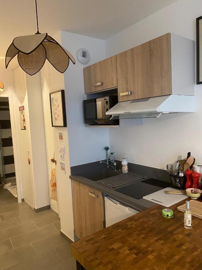 Joli Petit Nid Douillet En Centre Ville La Rochelle  Exteriör bild